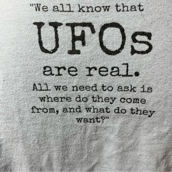 ⭐️3 for $11⭐️ 5 for $15 ⭐️ Women's Local Lab crop tee - Picture 2 of 3